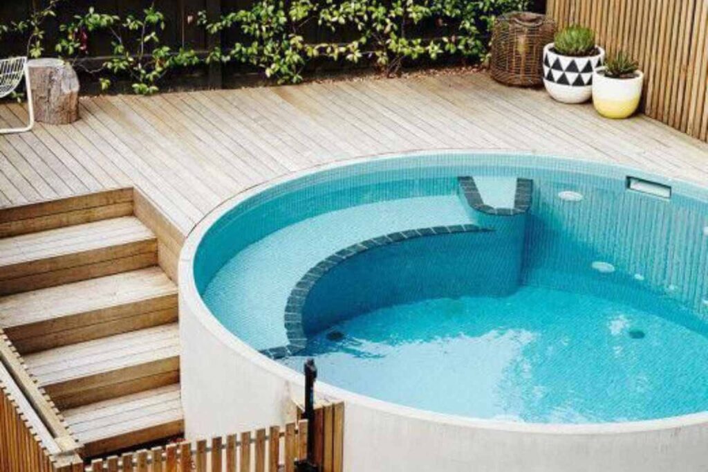 above ground round plunge pool