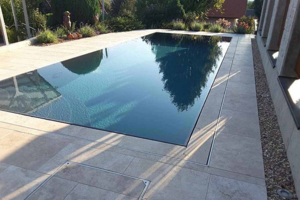 infinity plunge pool