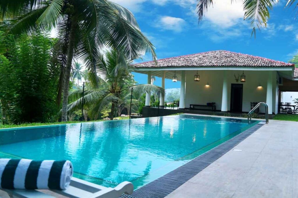 swimming pool
