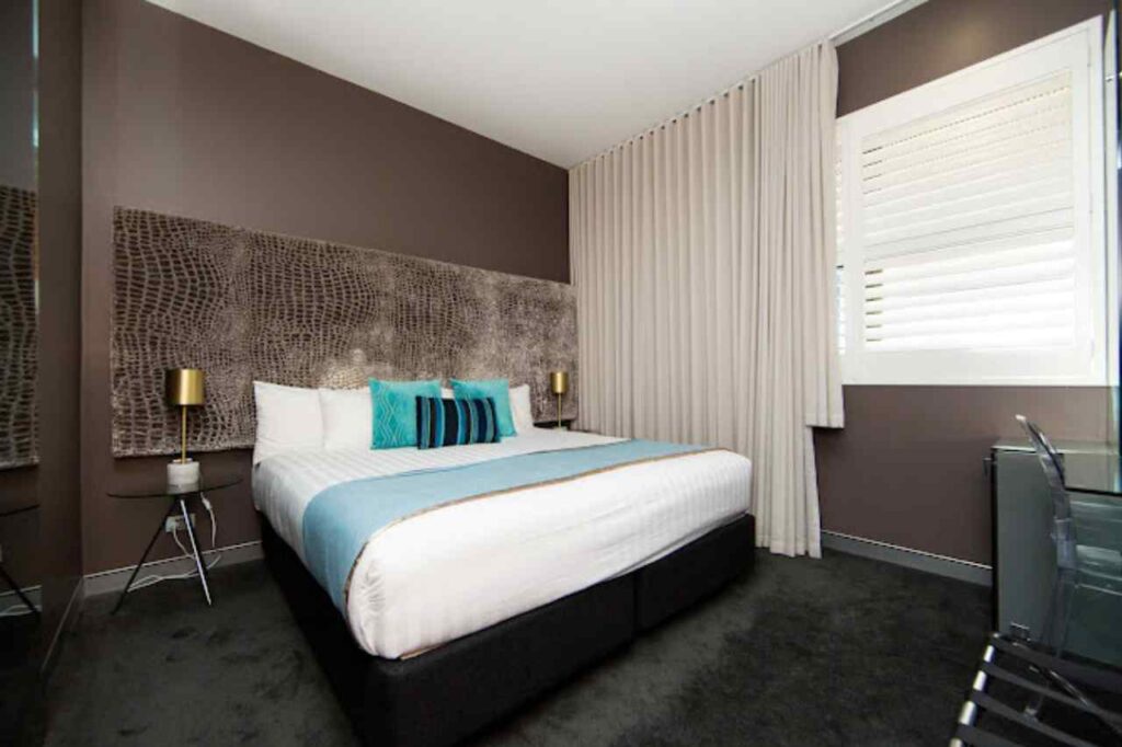 Junction hotel