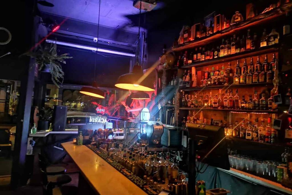 The rum diary bar