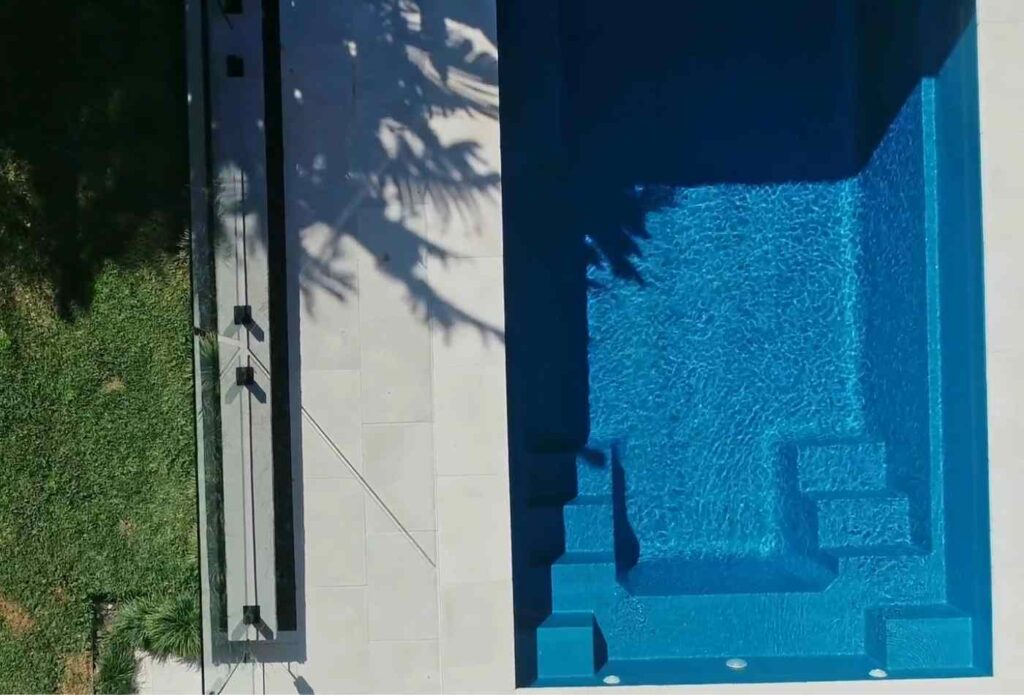 Newly installed fibreglass plunge pool in Fletcher NSW