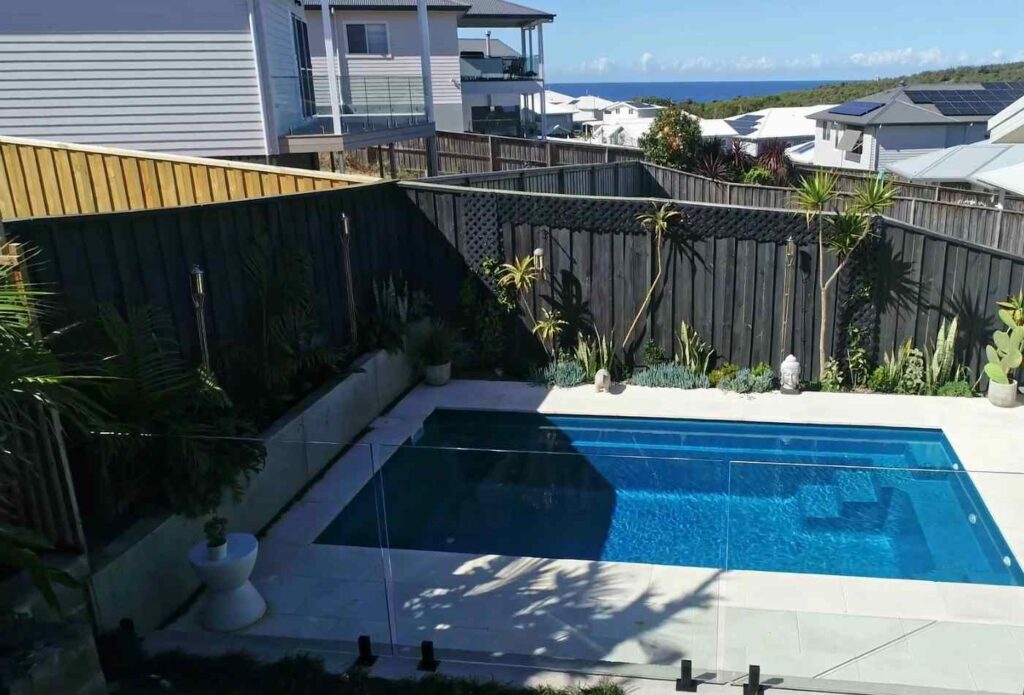 Newly installed fibreglass plunge pool in Fletcher NSW