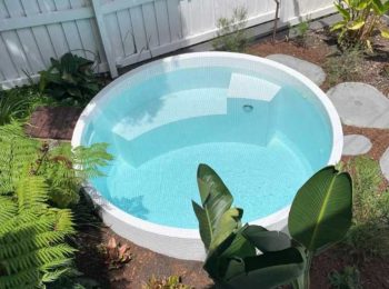 small-round-plunge-pool (2)